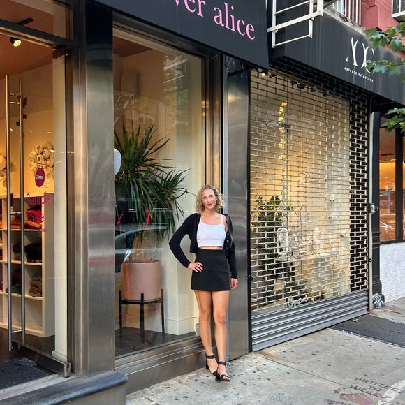 Meet your Posher, Alison - Picture 3 of 8